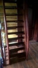 Лестница " гусиный шаг" из массива сосны, лиственницы 1 сорта 
