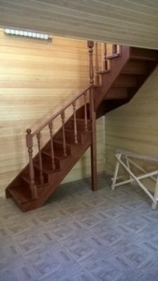 Лестница из массива сосны, лиственницы, 1 сорта